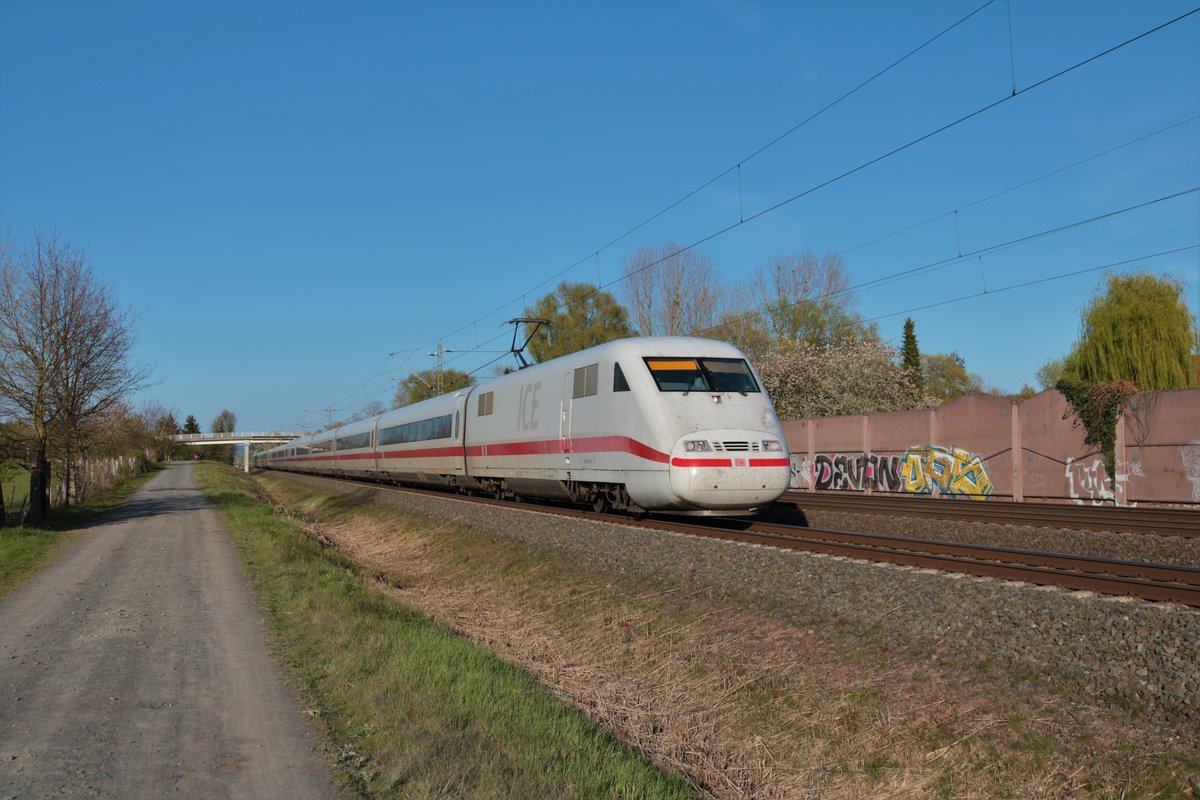 DB Fernverkehr ICE1 (401 xxx) am 25.04.21 in Rodenbach 