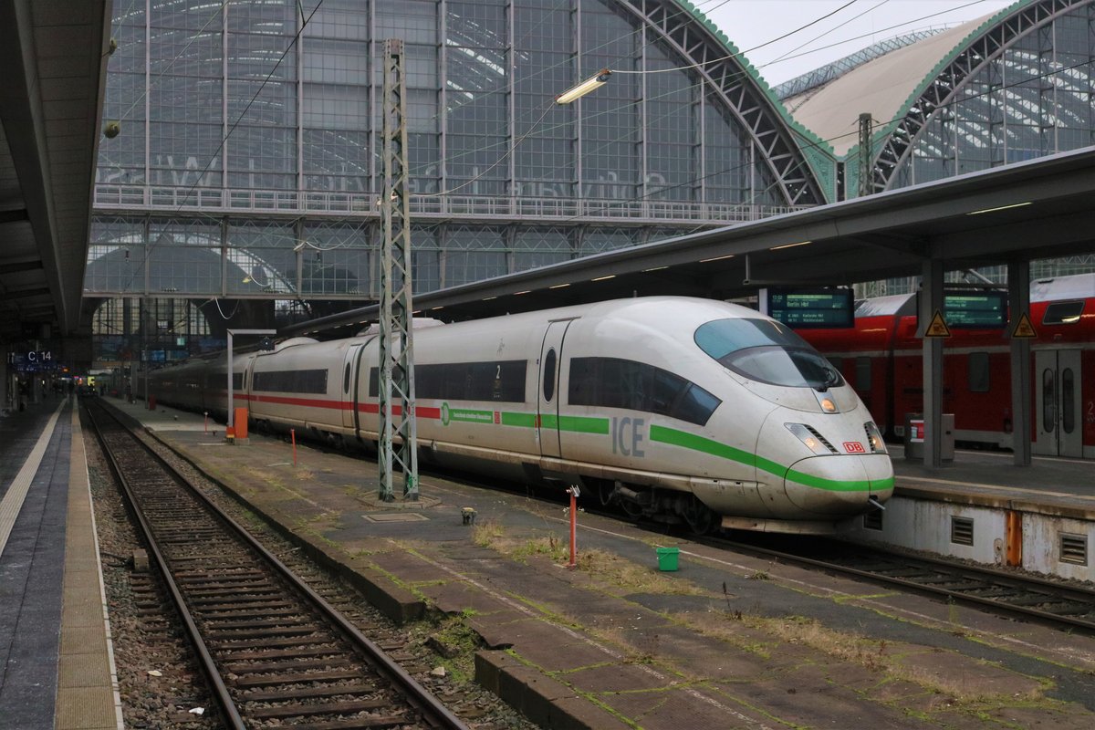 DB Fernverkehr ICE3 403 029 am 25.01.20 in Frankfurt am Main Hbf 