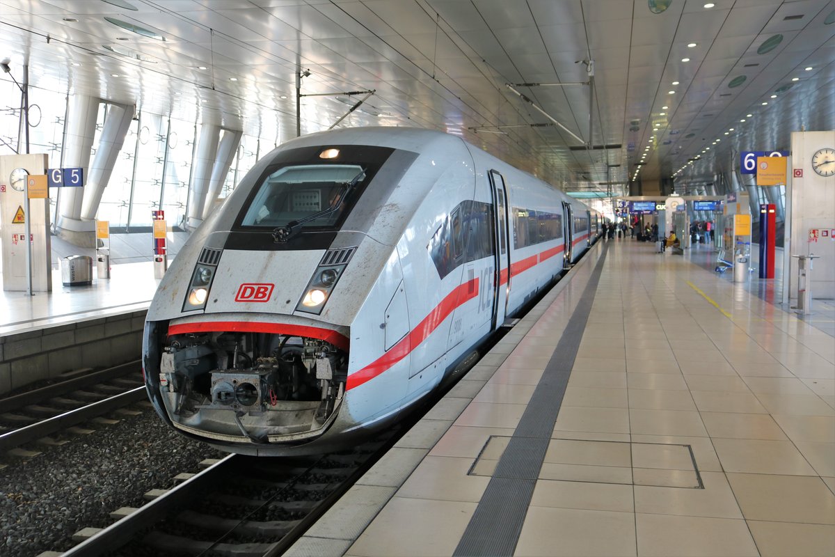DB Fernverkehr ICE4 9008 (412 008) am 23.03.19 in Frankfurt am Main Flughafen Fernbahnhof mit offenen Maul 