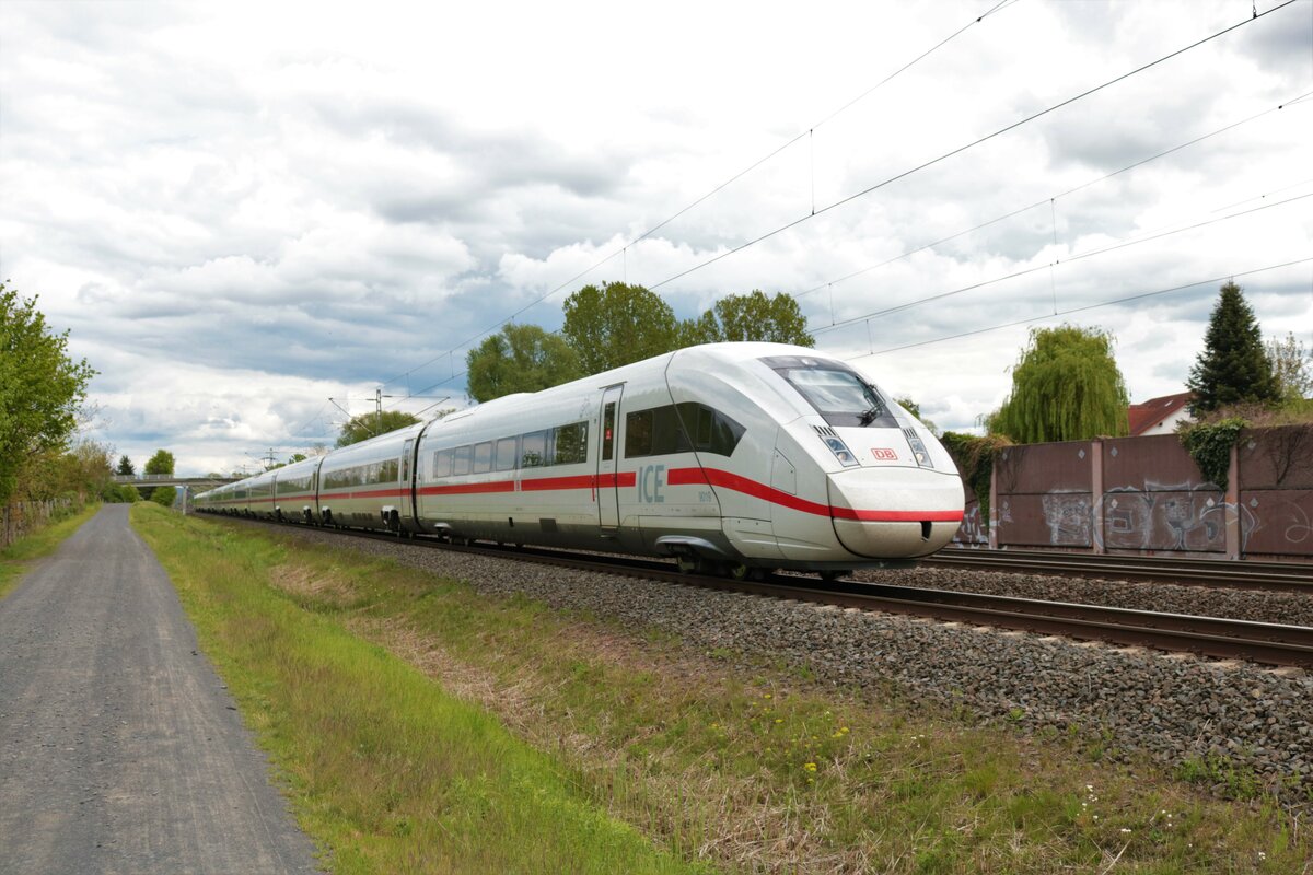 DB Fernverkehr ICE4 am 14.05.21 in Rodenbach