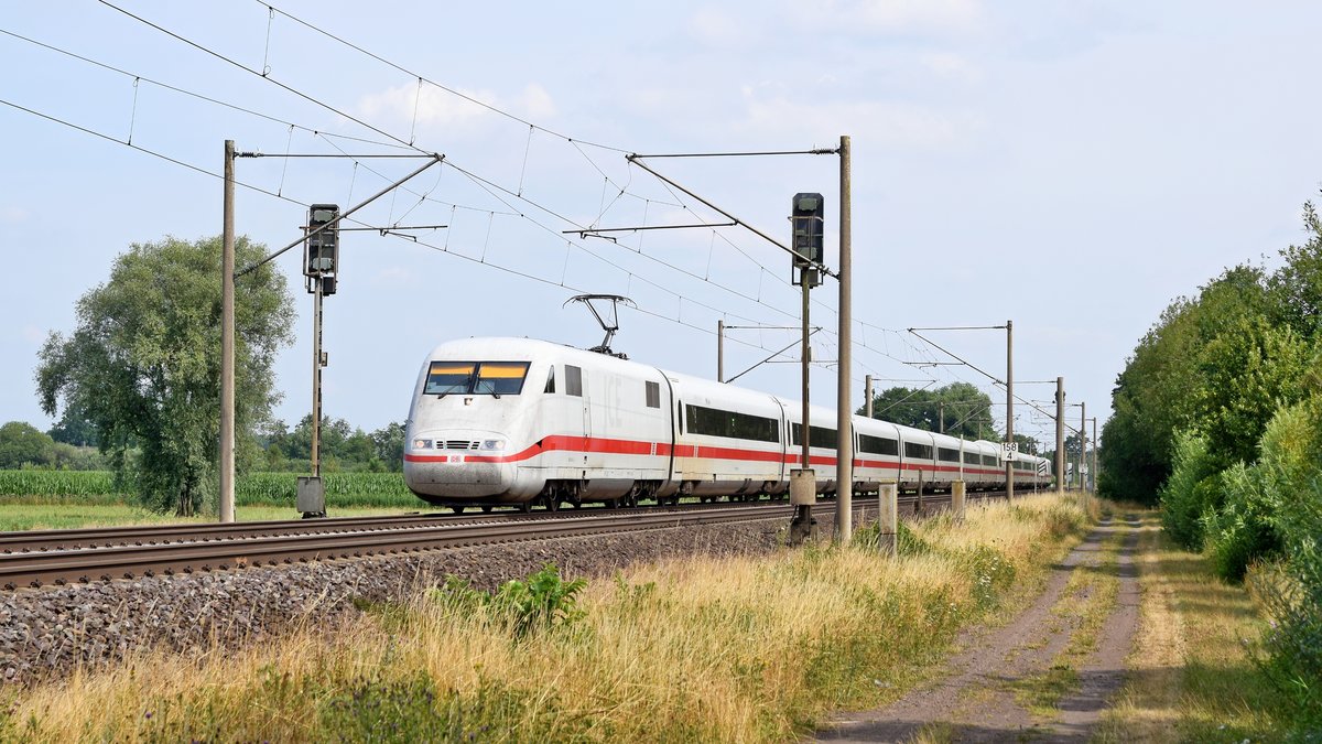 DB Fernverkehr Tz 101 (401 001/501)  Gießen  als ICE 925 Hamburg-Altona - Frankfurt (Main) Hbf (Hüde, 18.07.19).