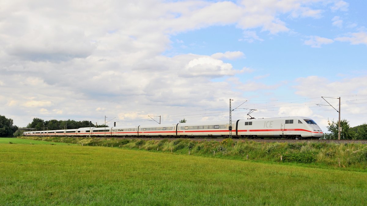 DB Fernverkehr Tz 166 (401 066/566)  Gelnhausen  als ICE 1021 Hamburg-Altona - Nürnberg Hbf (Hüde, 29.07.2020).