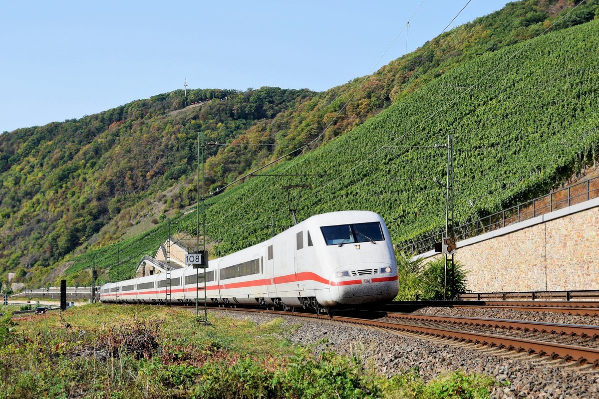 DB Fernverkehr Tz 167 (401 067/567)  Garmisch-Partenkirchen  auf der linken Rheinstrecke als ICE 1020 Regensburg Hbf - Kiel Hbf (Boppard, 18.09.2020).