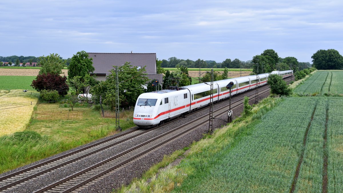 DB Fernverkehr Tz 179 (401 079/579) als ICE 923 Hamburg-Altona - Frankfurt (Main) Hbf (Marl, NI, 08.06.19).
