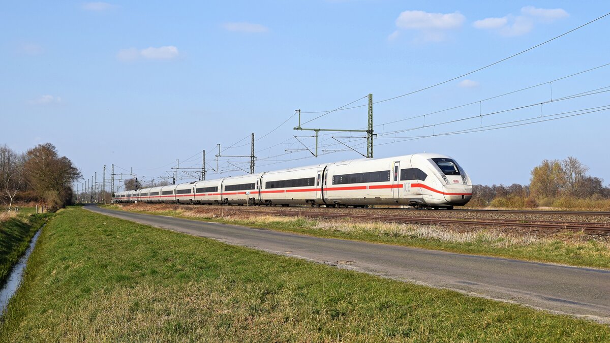 DB Fernverkehr Tz 9462 (412 062) als ICE 613 Kiel Hbf - München Hbf (Diepholz, 24.03.2022).