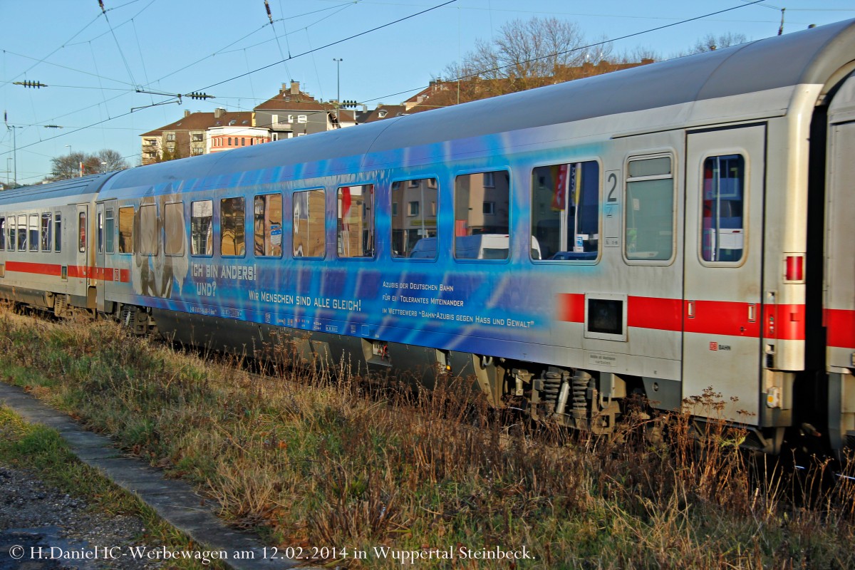 DB IC-Werbewagen Bvmsz 61 80 21-94 606-5 in Wuppertal, Februar 2014.