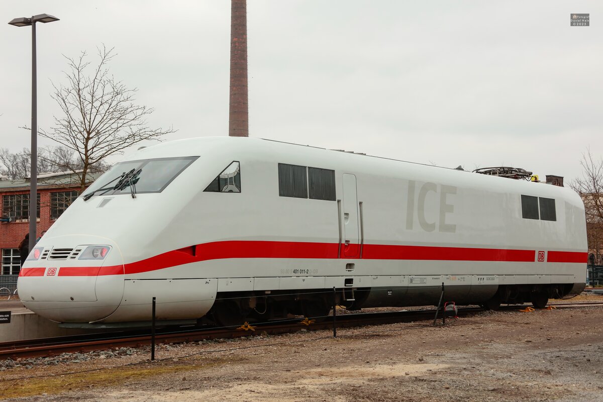 DB ICE 401 011-2 Triebkopf zu Gast im Eisenbahnmuseum Bochum Dahlhausen, März 2025.