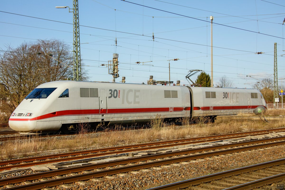 DB ICE 401 086  30 Jahre ICE  Triebköpfe in Neubeckum, Februar 2022.