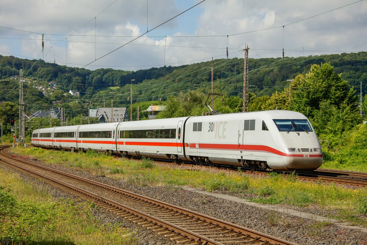 DB ICE 401 086  30 Jahre ICE  in Wuppertal Steinbeck, Juni 2022.