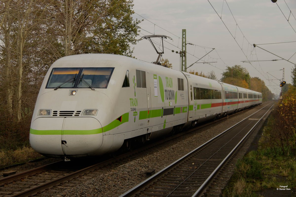 DB ICE 402 012  Klimazug  Train to Bonn  in Kamen Methler, November 2017.