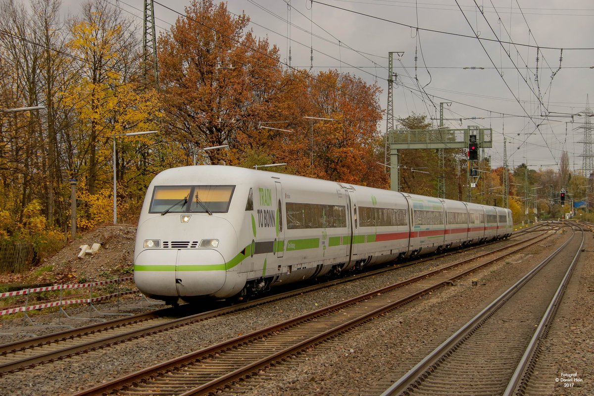 DB ICE 402 012  Train to Bonn  in Solingen Hbf, November 2017.