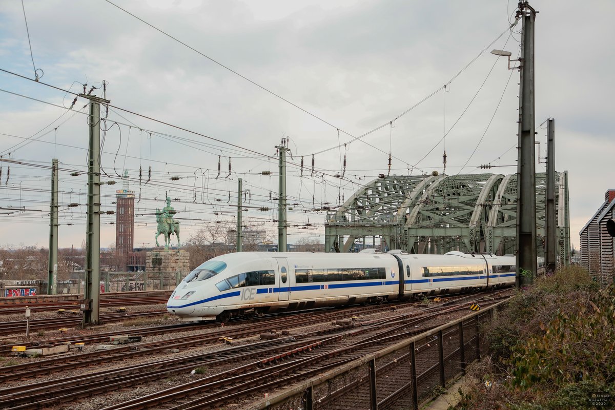 DB ICE 406 001  Europa  in K�ln, Februar 2020.