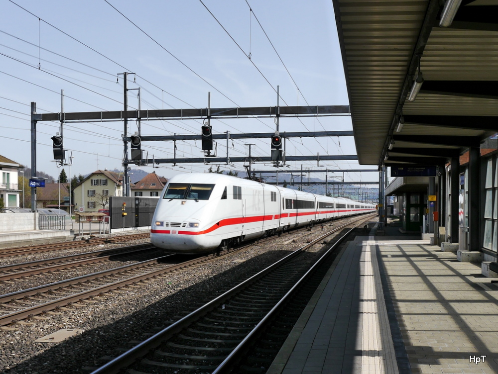 DB - ICE bei der durchfahrt im Bahnhof Rothrist am 30.03.2014