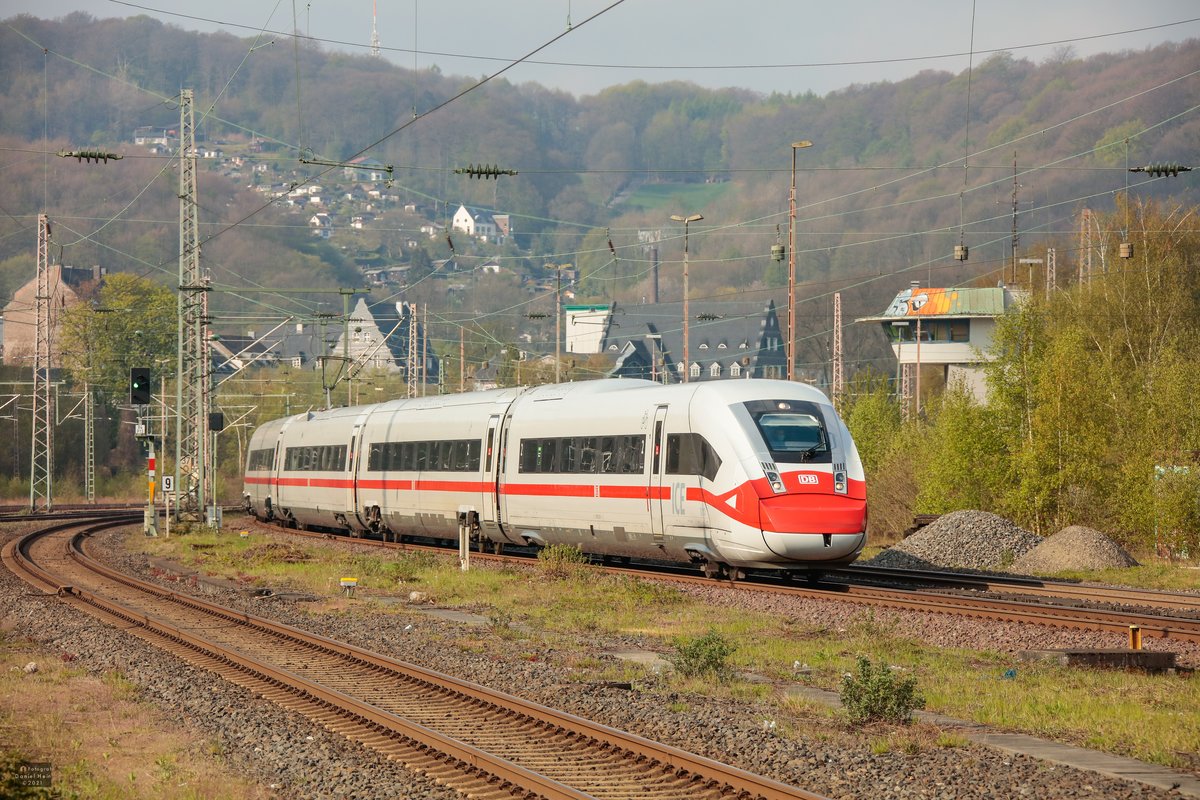 DB ICE4 412 213  Mundschutz  als ICE555 nach Berlin in Wuppertal, Mai 2021.
