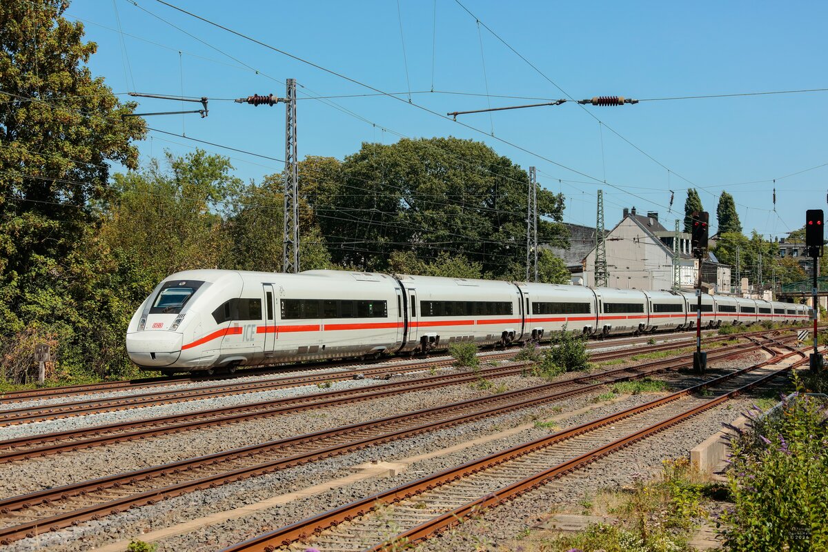 DB ICE4 (9461) 812 061-0 in Wuppertal, August 2026. 