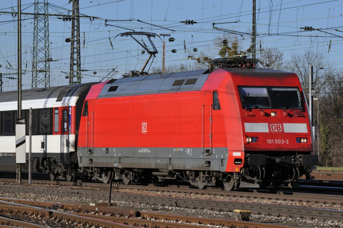 DB Lok 101 003-2 am Badischen Bahnhof in Basel. Die Aufnahme stammt vom 28.01.2014.