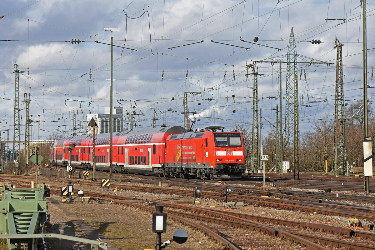 DB Lok 146 109-4 fährt beim badischen Bahnhof ein. Die Aufnahme stammt vom 30.01.2019.