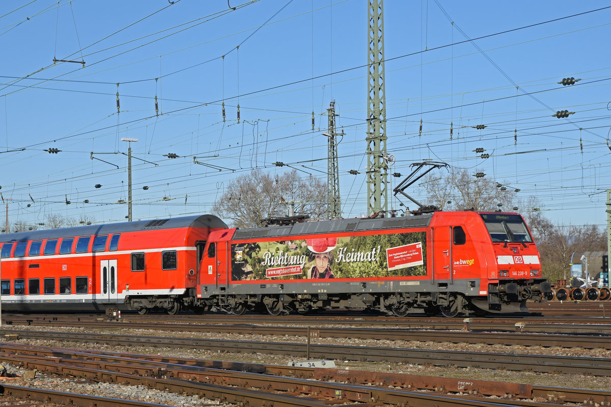 DB Lok 146 239-9 fährt beim badischen Bahnhof ein. Die Aufnahme stammt vom 16.01.2020.