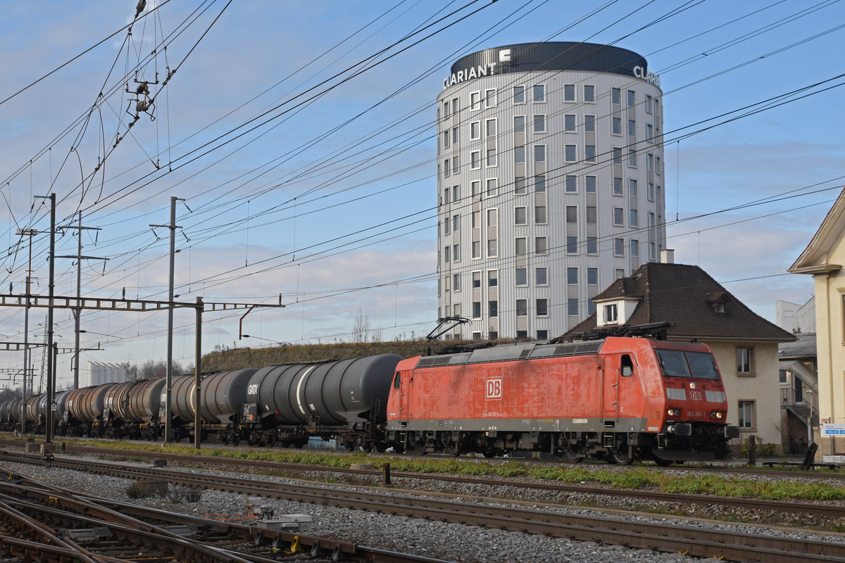 DB Lok 185 116-1 durchfährt den Bahnhof Pratteln. Die Aufnahme stammt vom 13.01.2020.