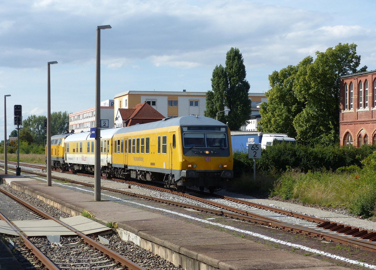 DB Netz D-DB 99 80 9360 004-2 + RAILab 2 63 80 99-94 003-0 Dienst mz 320 + 218 477 als Messzug von Leipzig Hbf nach Erfurt Hbf, am 09.08.2017 in Erfurt Nord.
