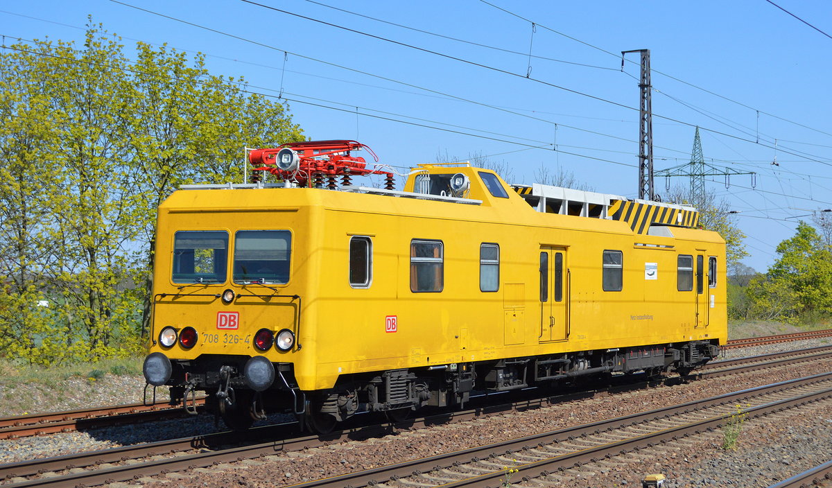 DB Netz Instandhaltung mit ORT 708 326-4 am 21.04.20 Bf. Saarmund.