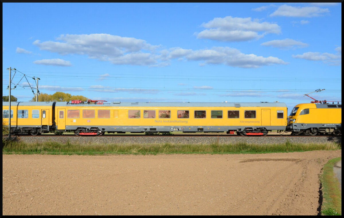 DB Netzinstandhaltung 182 536 (NVR: 91 80 6182 536-3 D-DB) mit dem RAILab1 Messzug am 22.09.2026 auf der Frankenbahn bei Moos auf dem Weg von Stuttgart nach W�rzburg.