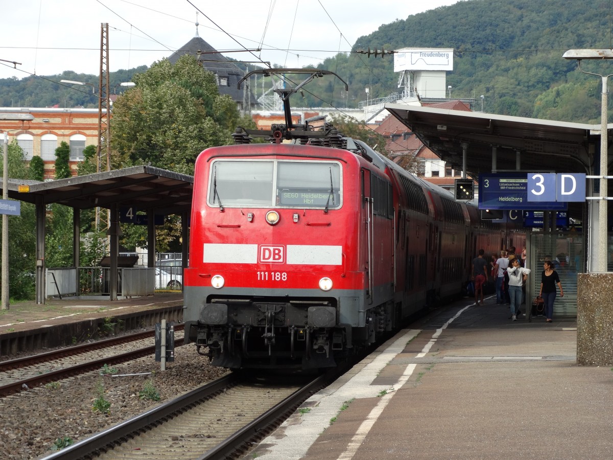 DB Regio 111 188 am 19.09.14 in Weinheim Bhf mit einen RE 