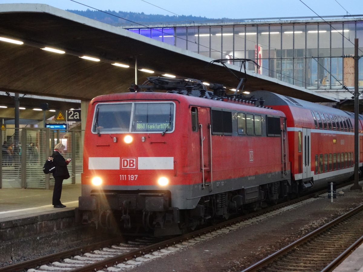 DB Regio 111 197 mit der RB60 nach Frankfurt am Main am 25.10.15 in Heidelberg