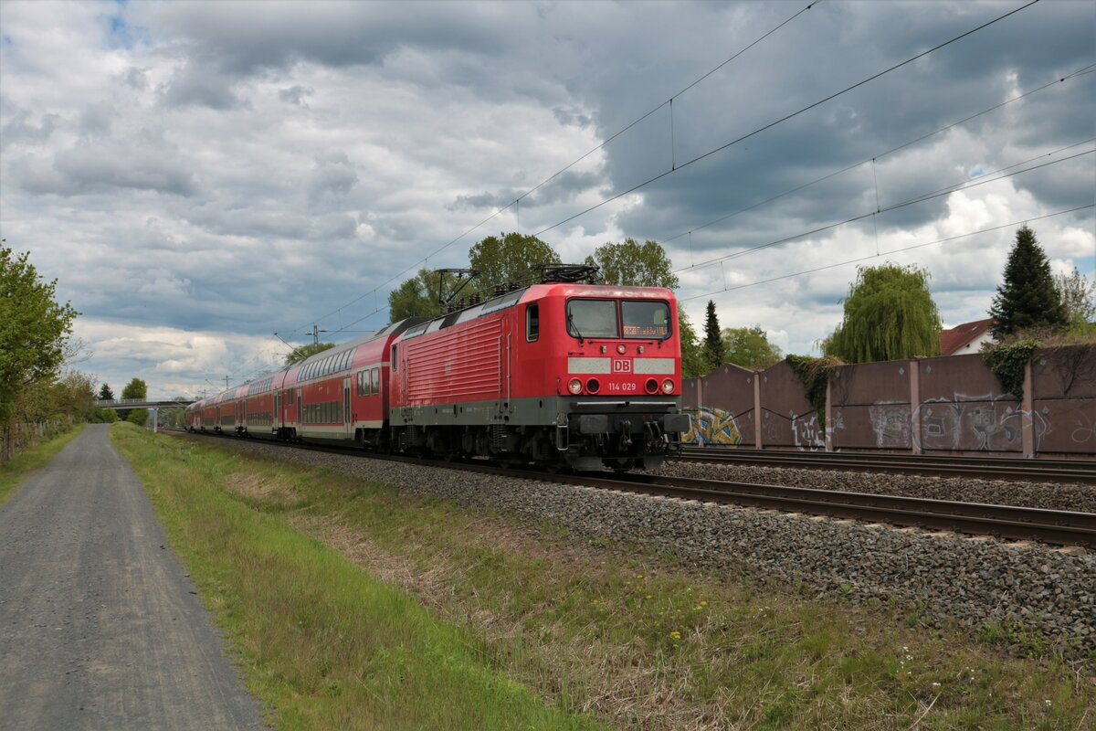 DB Regio 114 029 am 14.05.21 in Rodenbach