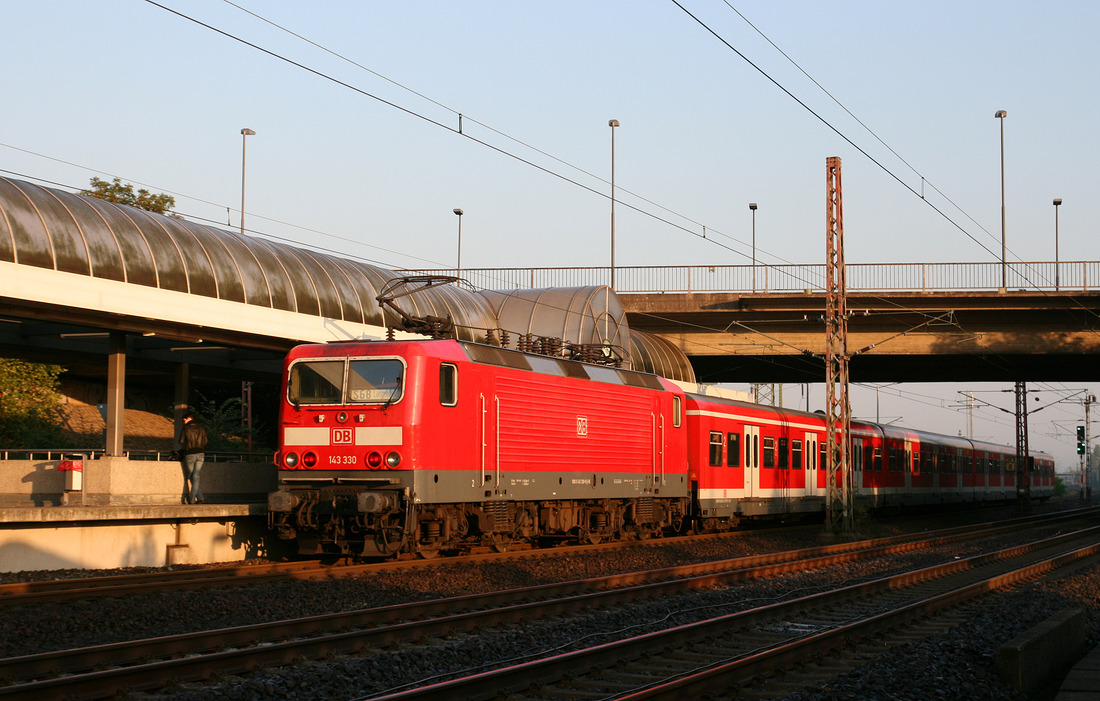DB Regio 143 330 // Langenfeld (Rheinland) // 14. September 2012