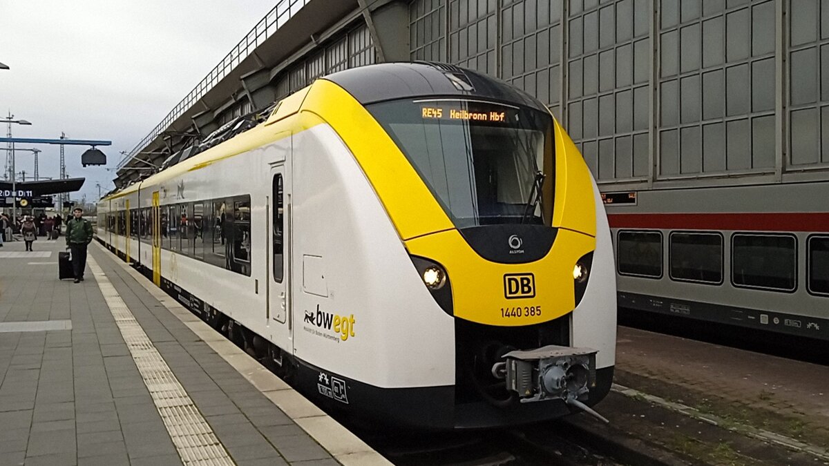 DB Regio 1440 385 als RE45 Heilbronn Hbf am 21.12.2024 in Karlsruhe Hbf 
