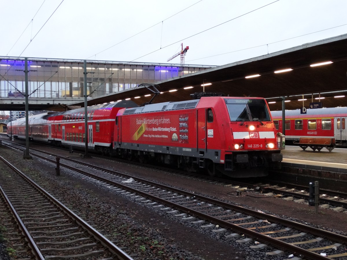 DB Regio 146 225-8 mit Dosto RE nach Stuttgart Hbf in Heidelberg