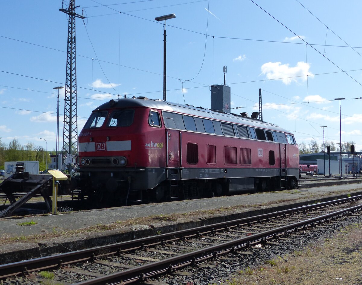 DB Regio 218 409-1 ( 9280 1218 409-1 D-DB) beim pausieren in Hof am 26.4.2024 