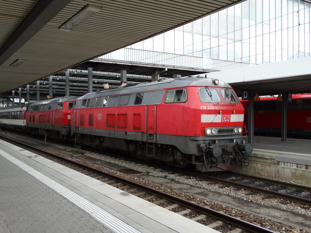 DB Regio 218 433-1 und 218 419-0 am 14.08.14 in München Hbf mit eine EC 