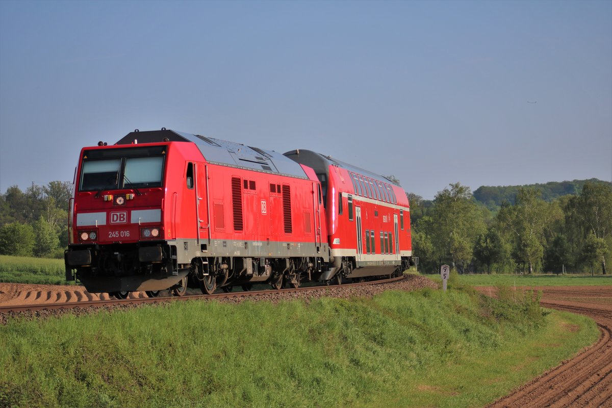 DB Regio 245 016-1 mit der RB34 am 30.04.19 in Schöneck Kilianstädten 