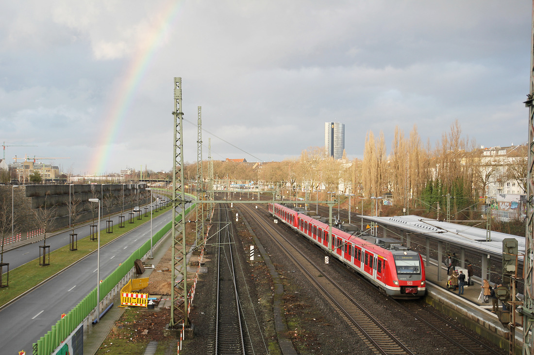 DB Regio 422 021 + 422 xxx // Düsseldorf-Zoo // 2. Januar 2014