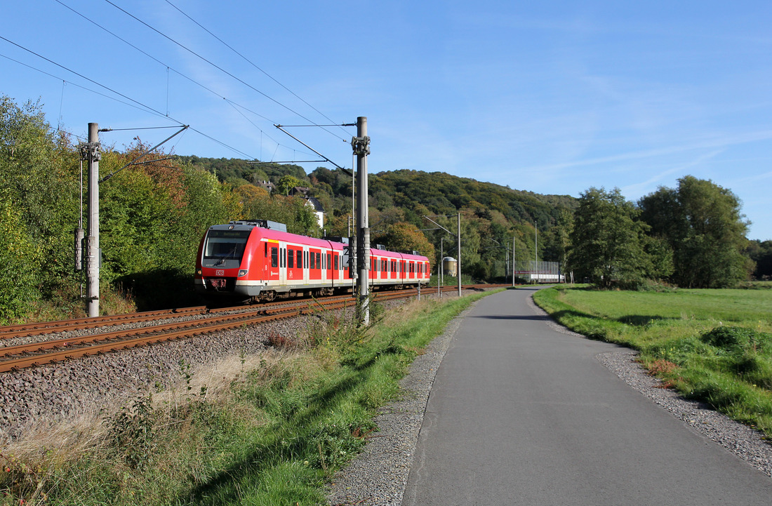 DB Regio 422 030 // Aufgenommen zwischen Essen-Kupferdreh und Velbert-Nierenhof. // 5. Oktober 2018