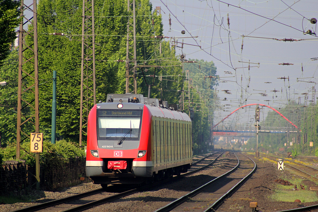DB Regio 422 043 // Essen-Dellwig // 25. April 2014
