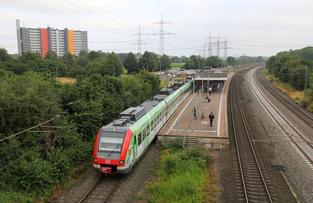 DB Regio 422 056 + 422 058 // Leverkusen-Rheindorf // 11. Juli 2018