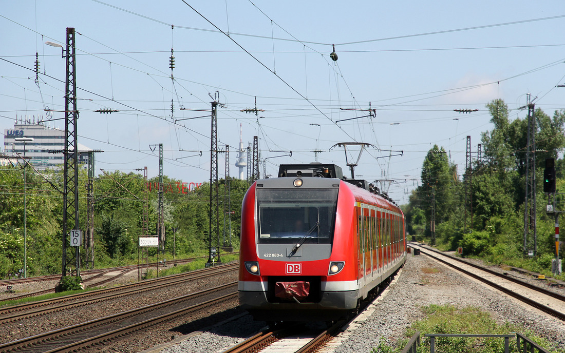 DB Regio 422 060 + 422 xxx // Bochum-Ehrenfeld // 25. Mai 2017