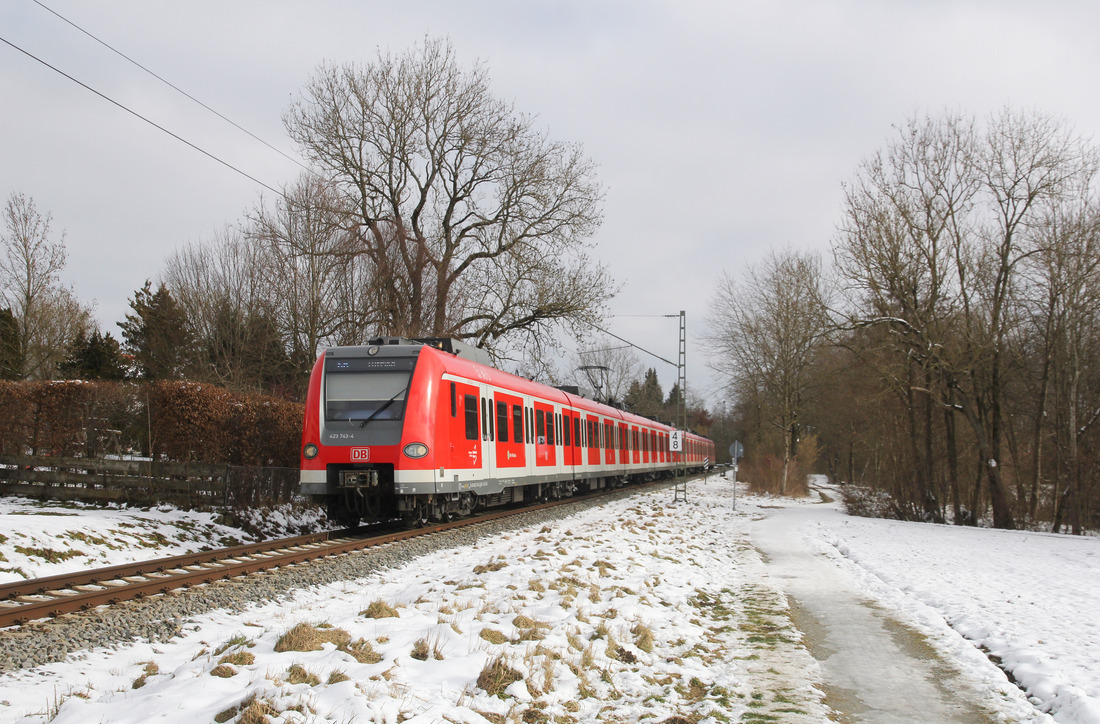 DB Regio 423 243 + 423 289 (S-Bahn München) // Ebersberg // 30. Januar 2023