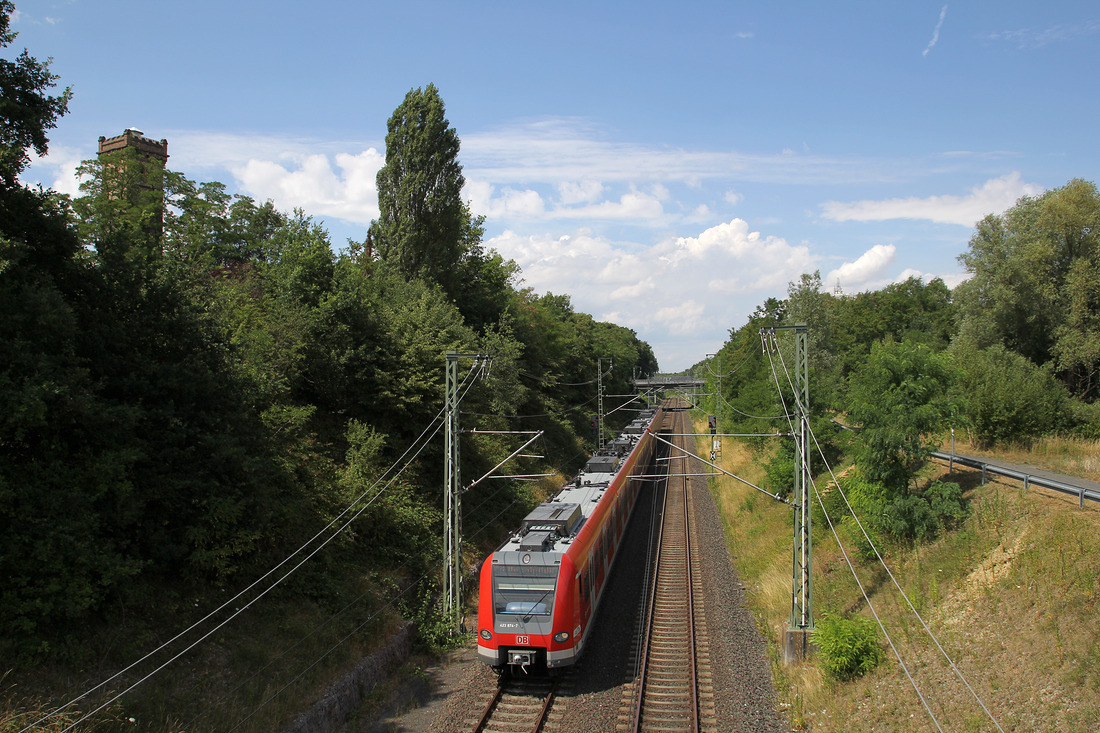 DB Regio 423 374 + 423 xxx // Offenbach-Bieber // 18. Juli 2015