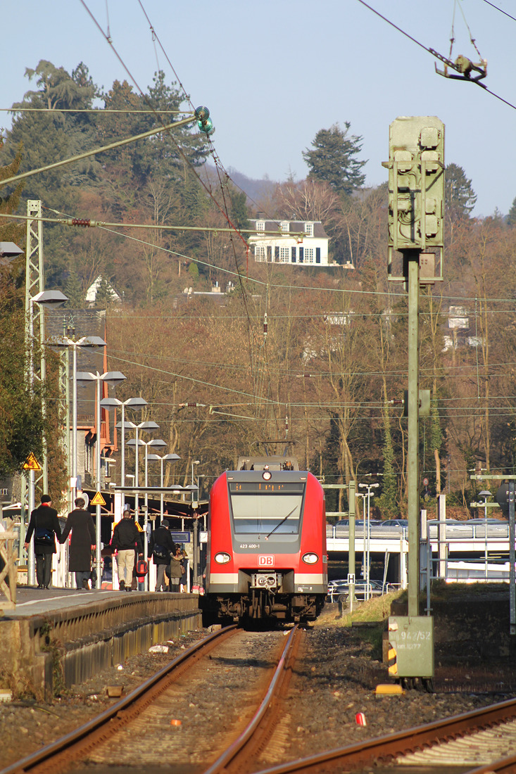 DB Regio 423 400 + 423 xxx // Kronberg (Taunus) // 17. März 2015