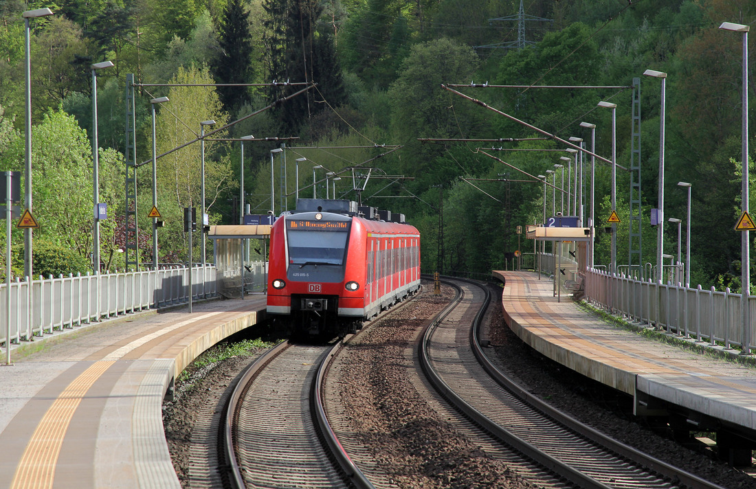 DB Regio 425 015 // Haltepunkt Neidenfels // 27. April 2018
