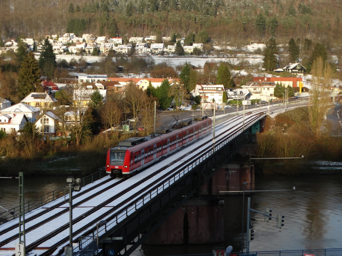 DB Regio 425 623-6 am 17.01.16 in Neckargemünd von einen Gehweg aus fotografiert