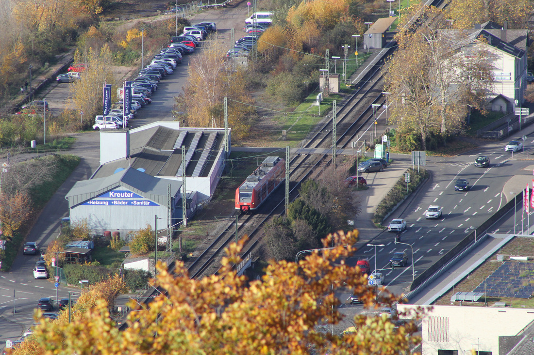DB Regio 426 xxx // Vallendar (aufgenommen vom Kaiser-Friedrich-Turm) // 23. November 2022