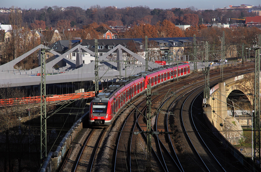 DB Regio 430 084 + 430 xxx // Stuttgart // 18. Dezember 2020