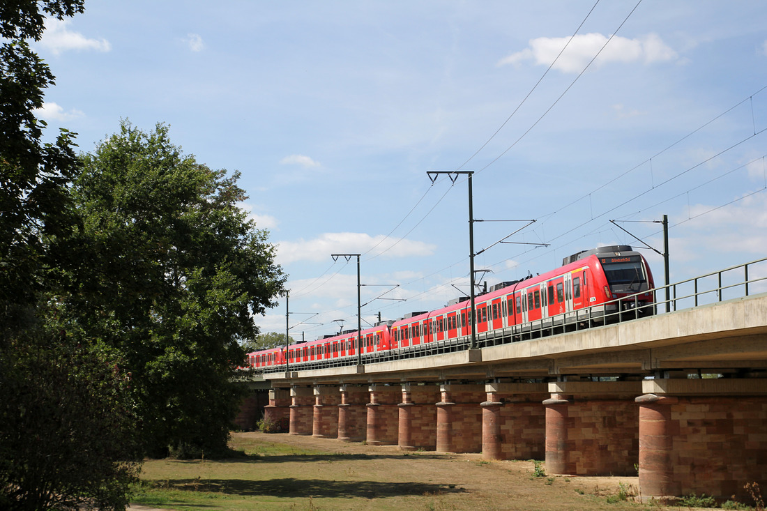 DB Regio 430 183 + 430 135 + 430 648 // Ginsheim-Gustavsburg // 26. August 2015