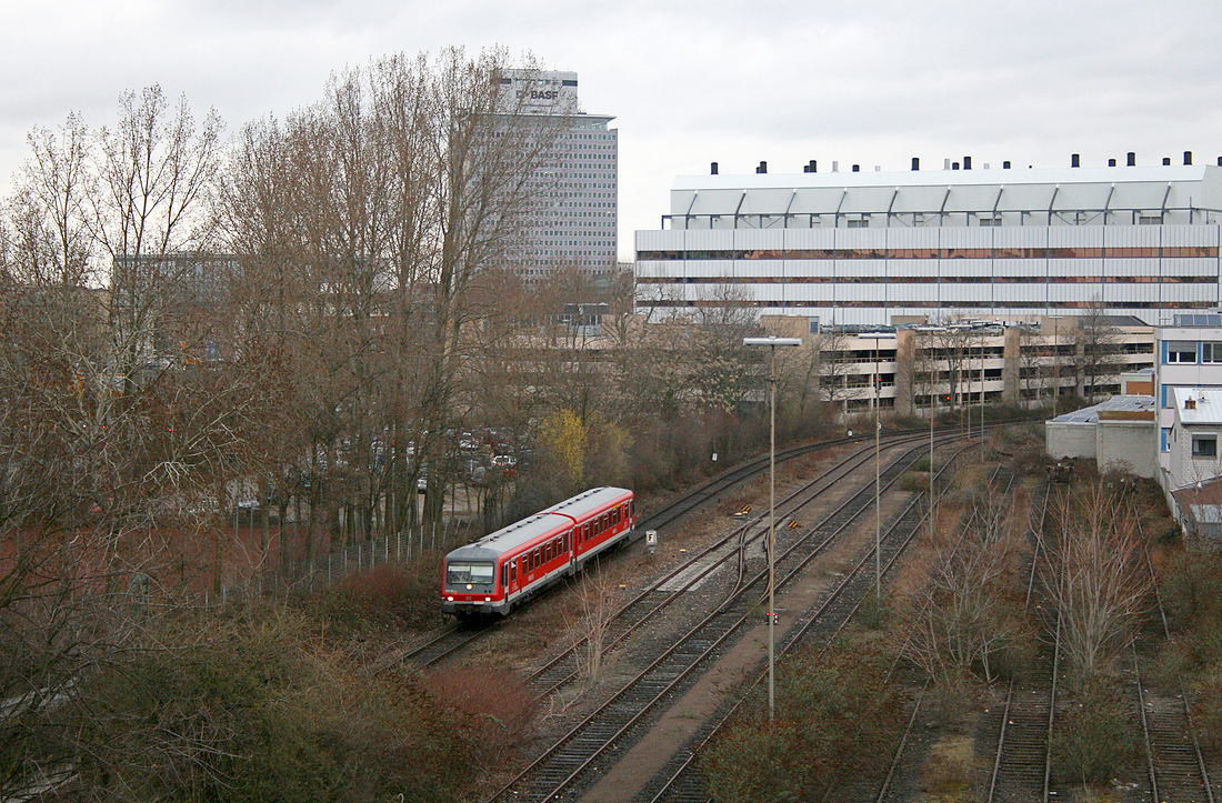 DB Regio 628 254 // Ludwigshafen (Rhein), unweit des BASF-Werks // 26. März 2009