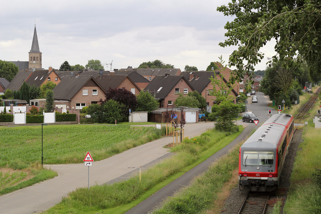 DB Regio 628 669 // Dingden // 16. Juni 2014
